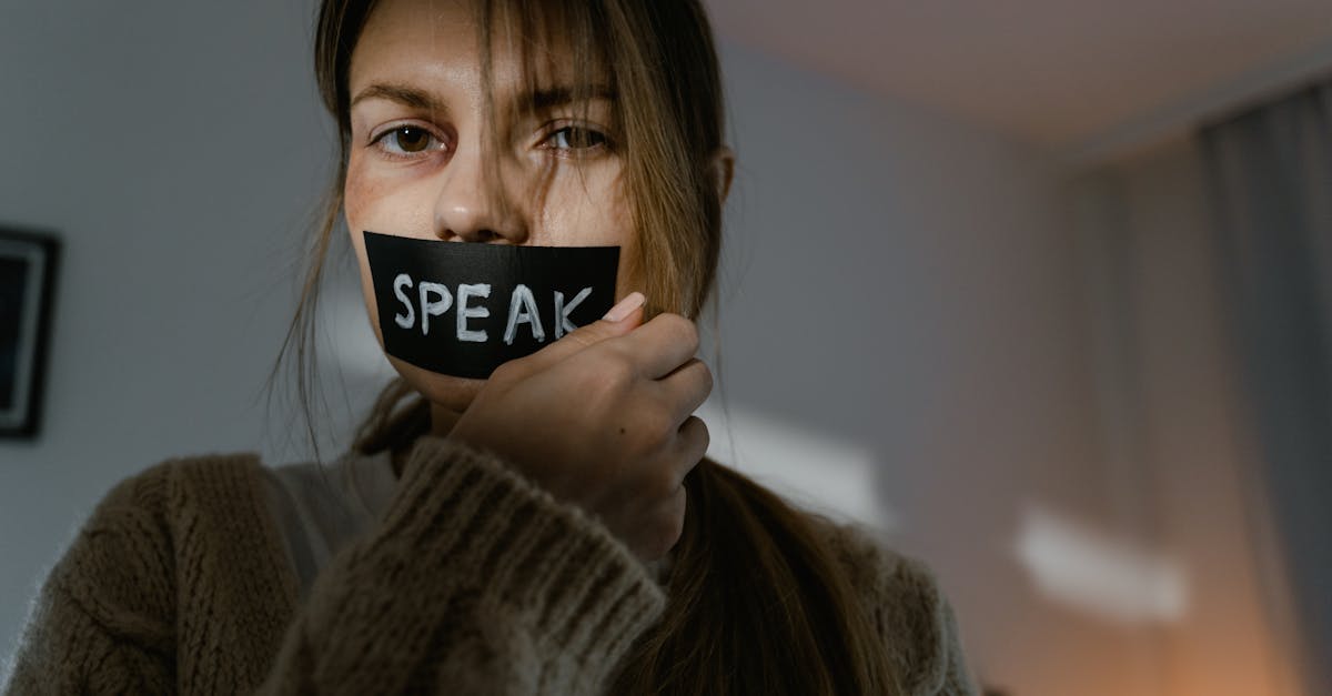 découvrez les clauses abusives : comprenez leur définition, leur impact sur les contrats et vos droits en tant que consommateur. protégez-vous contre des engagements désavantageux.