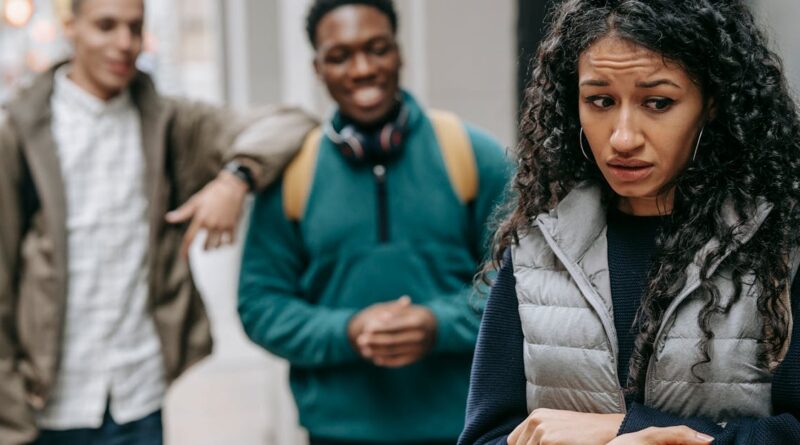 découvrez ce que sont les clauses abusives, leur définition, exemples concrets et les recours possibles pour se protéger en tant que consommateur ou professionnel.
