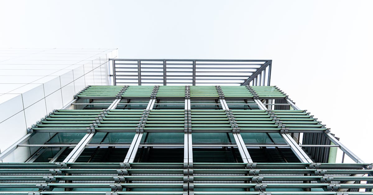 découvrez tout sur le bardage (cladding) : matériaux, techniques et avantages pour améliorer l'esthétique et l'isolation de votre bâtiment. transformez vos espaces extérieurs avec des solutions durables et modernes.