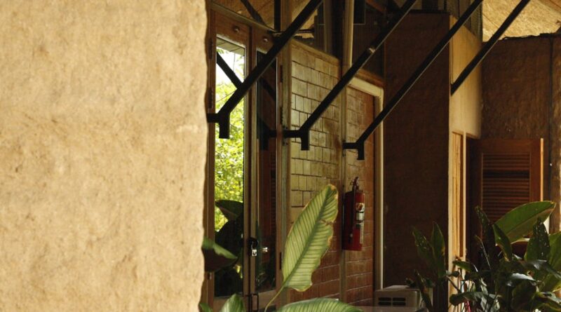 découvrez les principes et avantages de la ventilation naturelle pour améliorer la qualité de l'air intérieur, réduire la consommation énergétique et offrir un environnement sain et confortable dans votre habitat ou votre entreprise.