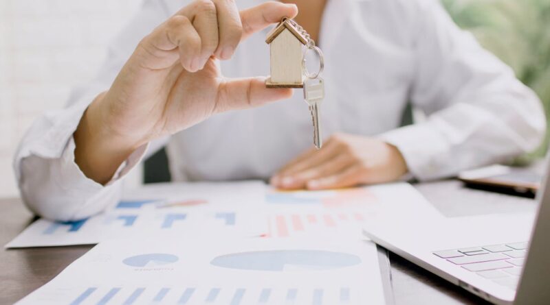 découvrez tout ce qu'il faut savoir sur la fiscalité immobilière en france : impôts, déclarations, régimes fiscaux et conseils pour optimiser la gestion de vos biens immobiliers.