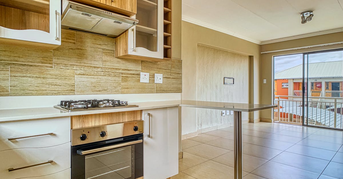 découvrez tout sur la fiscalité immobilière : impôts liés à l'achat, la vente ou la location de biens, conseils pour optimiser votre fiscalité et rester conforme à la législation en vigueur.