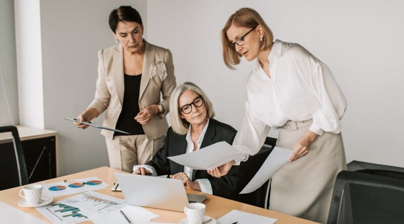 découvrez tout ce qu'il faut savoir sur les contrats de sous-traitance : définition, avantages, réglementation et bonnes pratiques pour garantir des partenariats efficaces en entreprise.