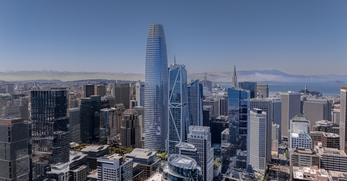 découvrez l'importance de l'urbanisme dans le développement durable des villes. explorez les stratégies et les méthodes pour créer des environnements urbains fonctionnels, esthétiques et respectueux de l'environnement.