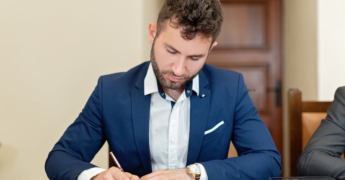 découvrez ce que sont les obligations contractuelles, leur importance dans les contrats, et comment elles engagent les parties à respecter leurs engagements juridiques.