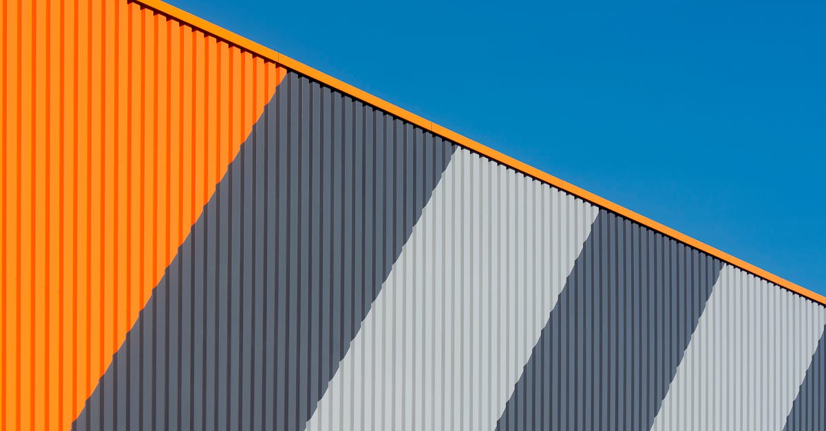 découvrez tout ce qu'il faut savoir sur le cladding : solutions de revêtement extérieur pour bâtiments, avantages, matériaux tendances et conseils pour une façade esthétique et durable.