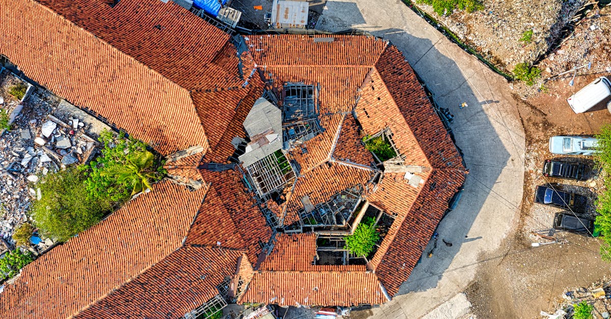 découvrez nos solutions de rénovation de toiture : réparation, isolation et modernisation pour une maison protégée, esthétique et durable. obtenez un devis gratuit dès aujourd'hui !