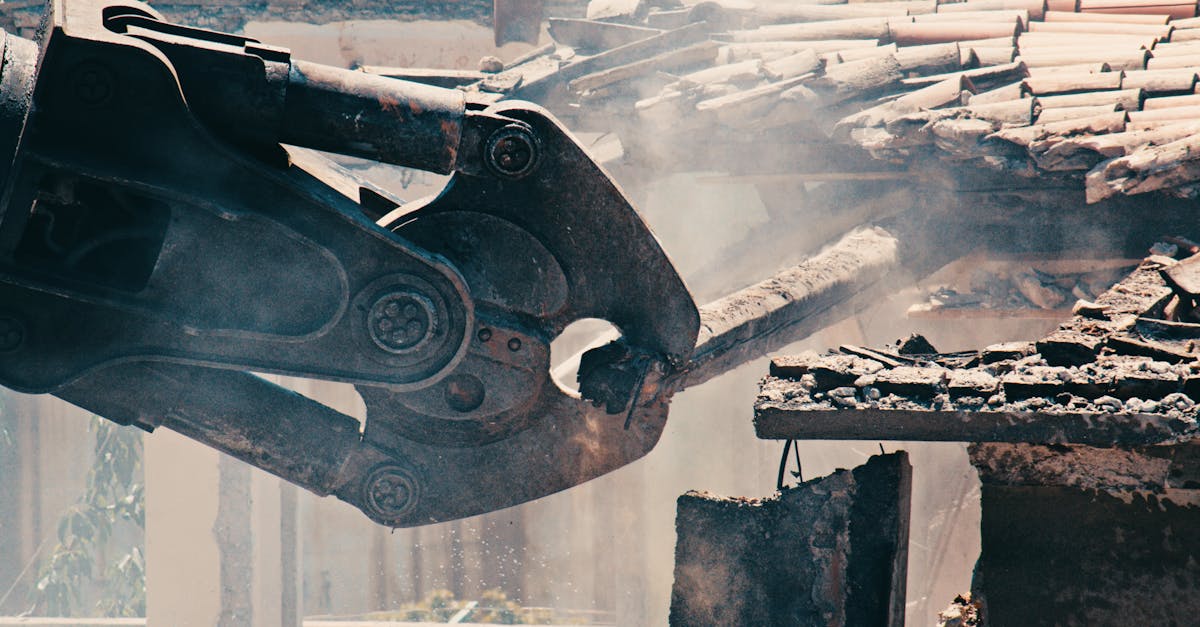 découvrez nos solutions complètes pour la rénovation de toiture : conseils, techniques modernes et matériaux de qualité pour protéger et embellir votre maison.